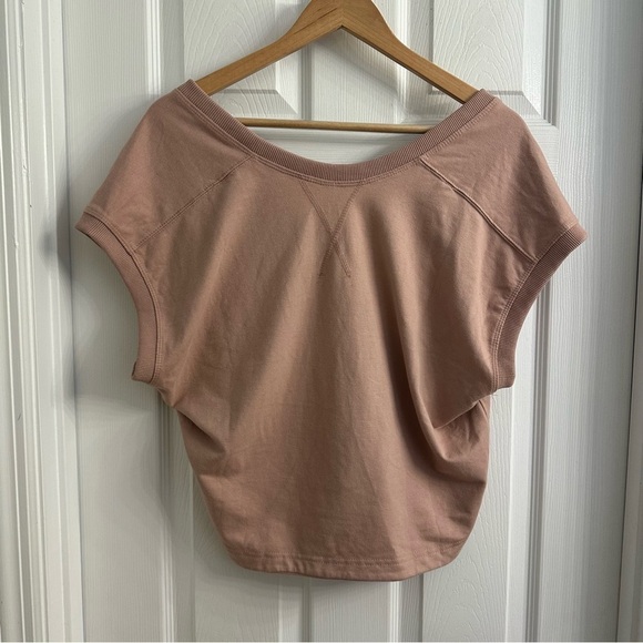Free People Movement Top Reversible Pink Gym Outdoor V-Neck Size Small New - Picture 6 of 11